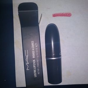 MAC Cosmetics Makeup - MAC LIPSTICK 15 kinde sexy NEW IN BOX MAC Cosmetics Makeup - MAC LIPSTICK 15 kinde sexy NEW IN BOX
